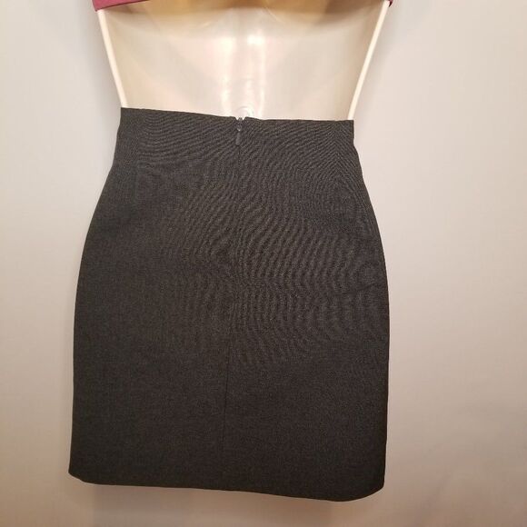 Guess Skirt/Size 28  - Picture 6 of 8